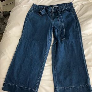 Universal thread cropped jeans